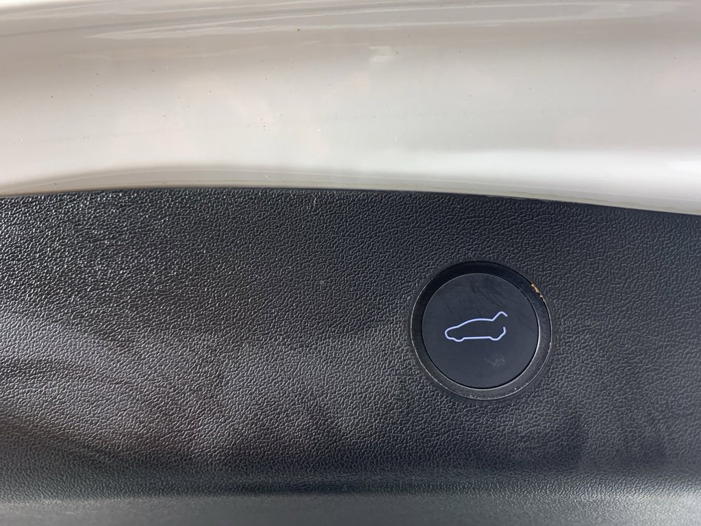 Used 2022 Tesla Model 3 Performance image 27