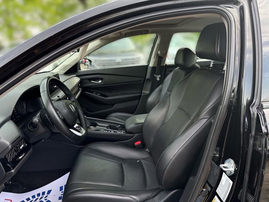 Used 2023 Honda Accord Touring image 13