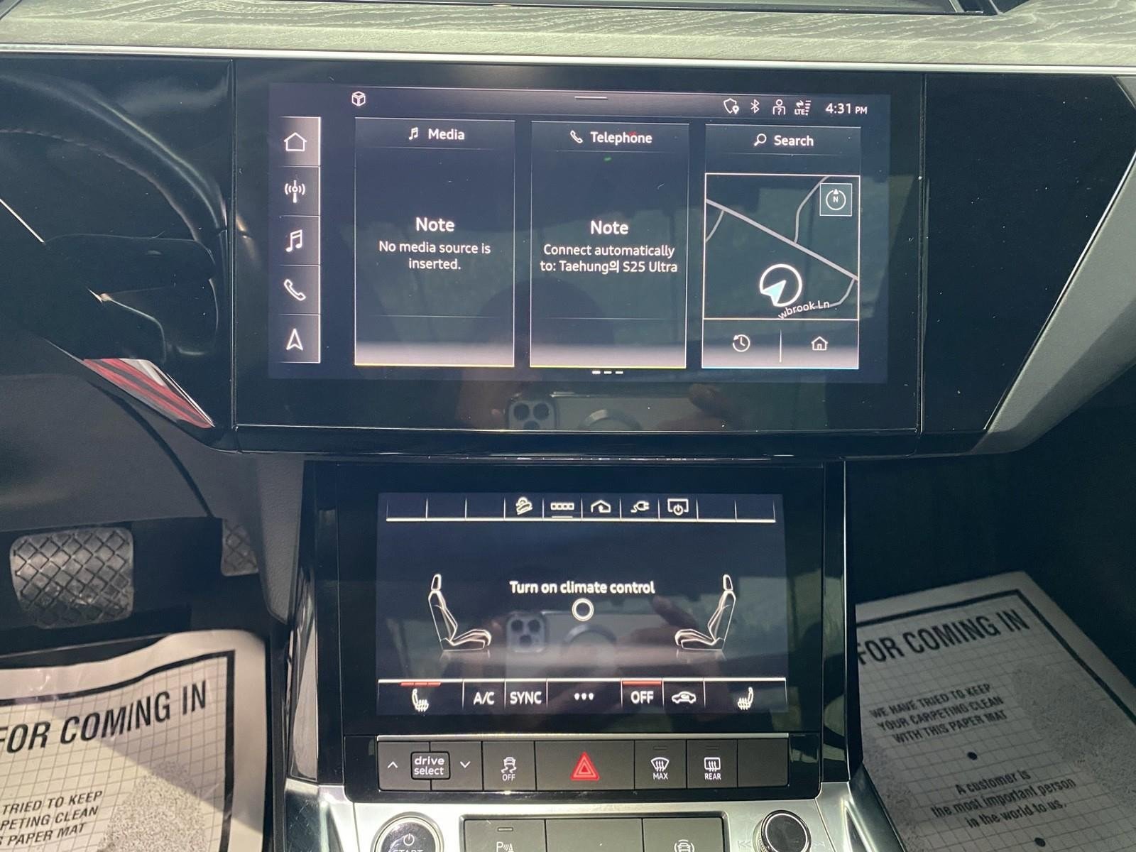 Used 2022 Audi e-tron Premium image 24