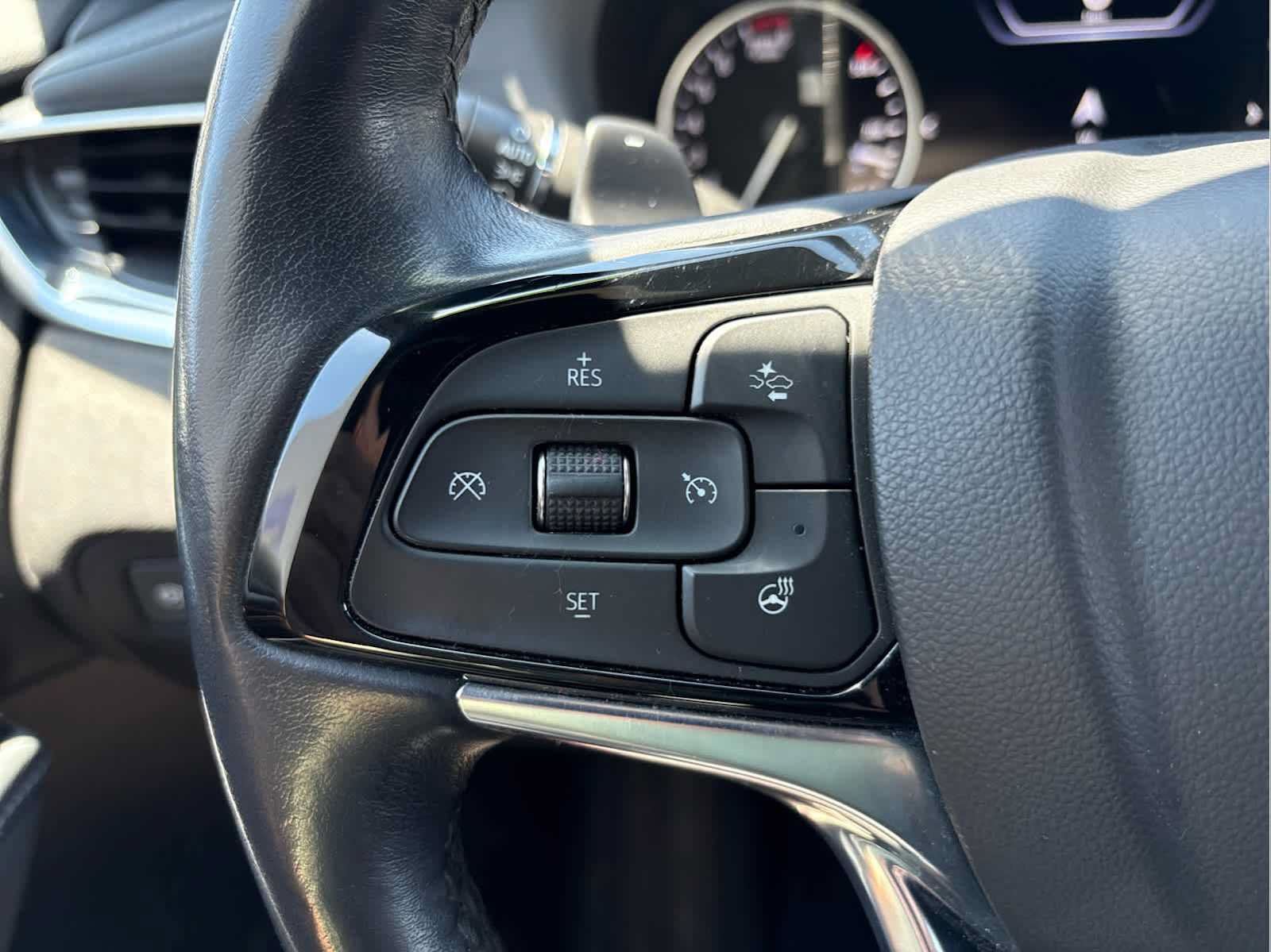 Used 2024 Buick Enclave Premium AWD/4WD image 25