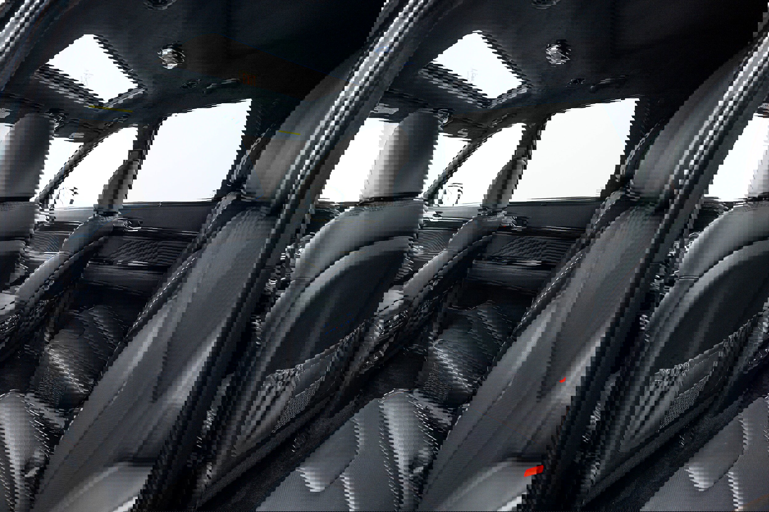 Used 2024 Hyundai Palisade Calligraphy image 19