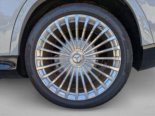 Used 2024 Mercedes-Benz Maybach GLS 600 4MATIC image 17