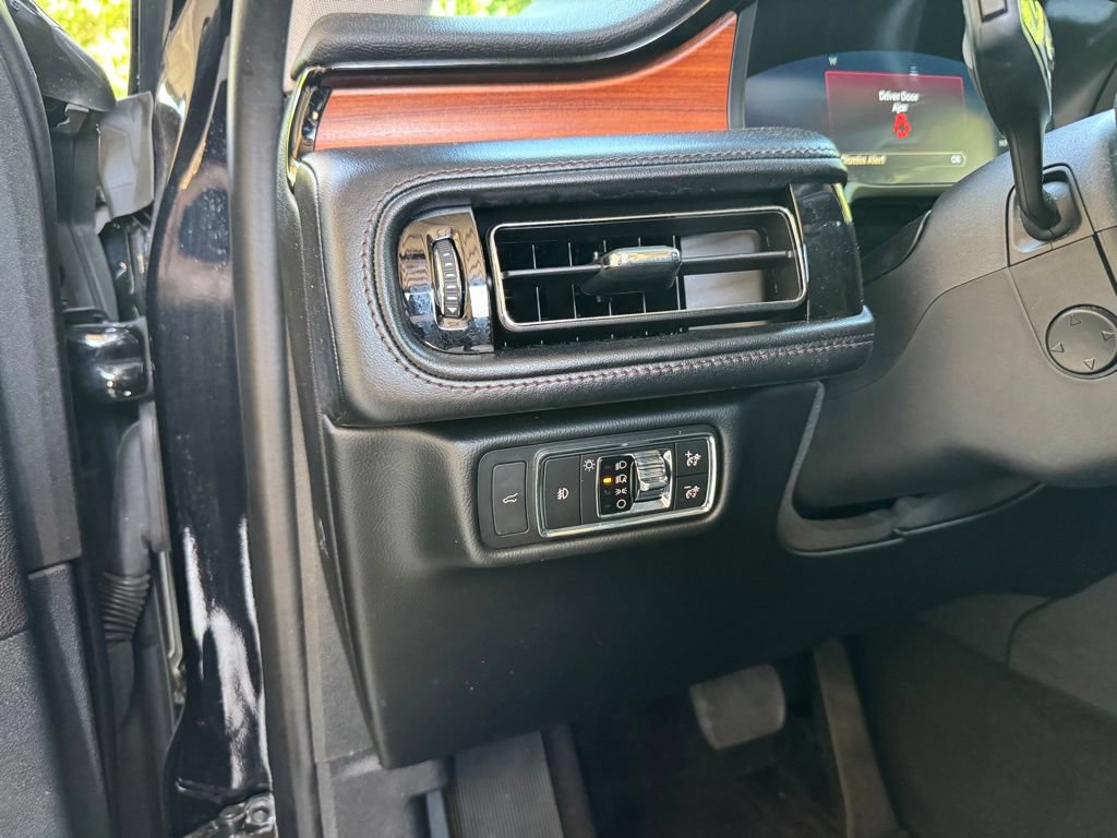 Used 2020 Lincoln Aviator Reserve w/ Equipment Group 202A AWD/4WD image 14