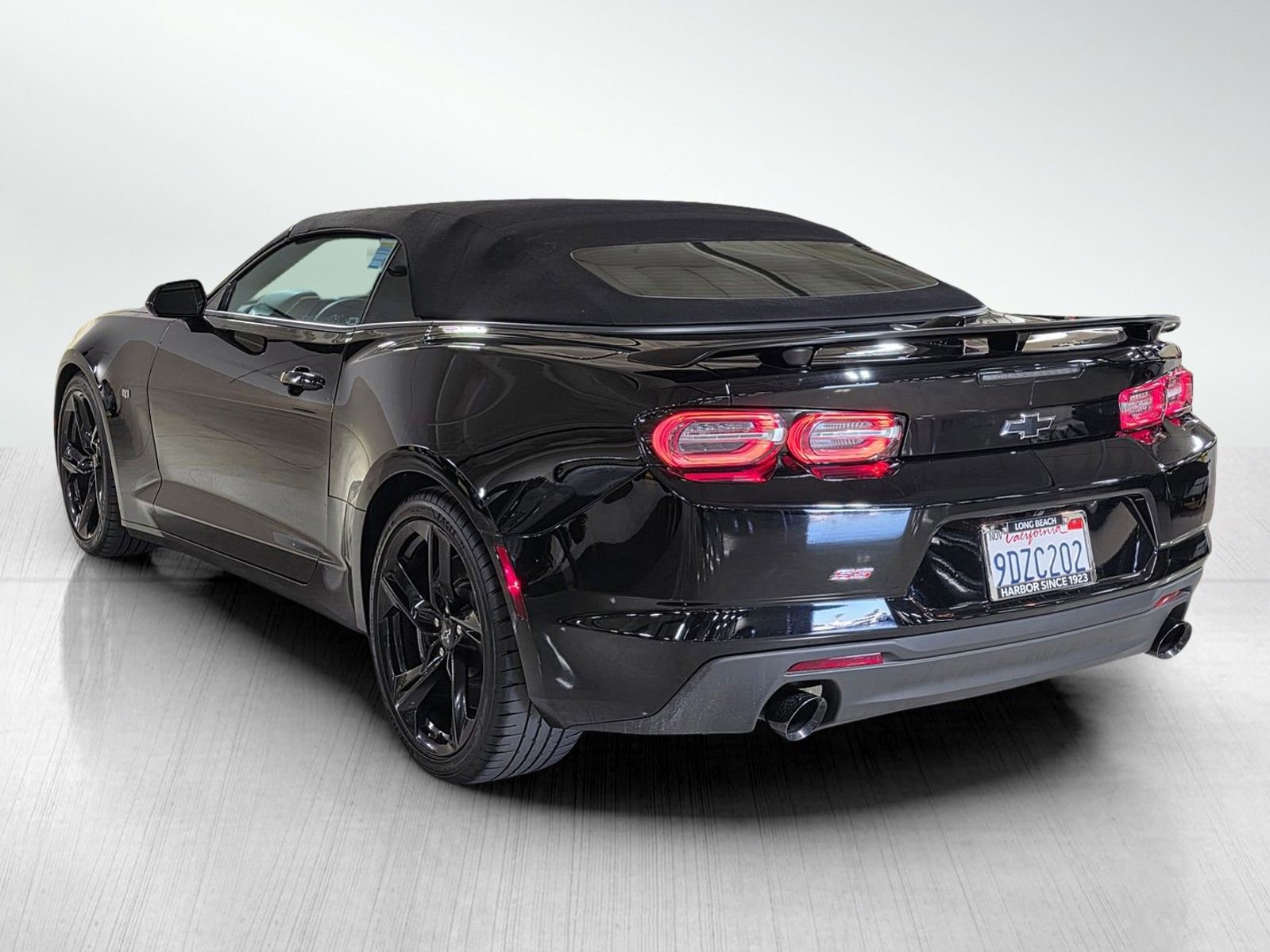 Used 2023 Chevrolet Camaro SS RWD image 5