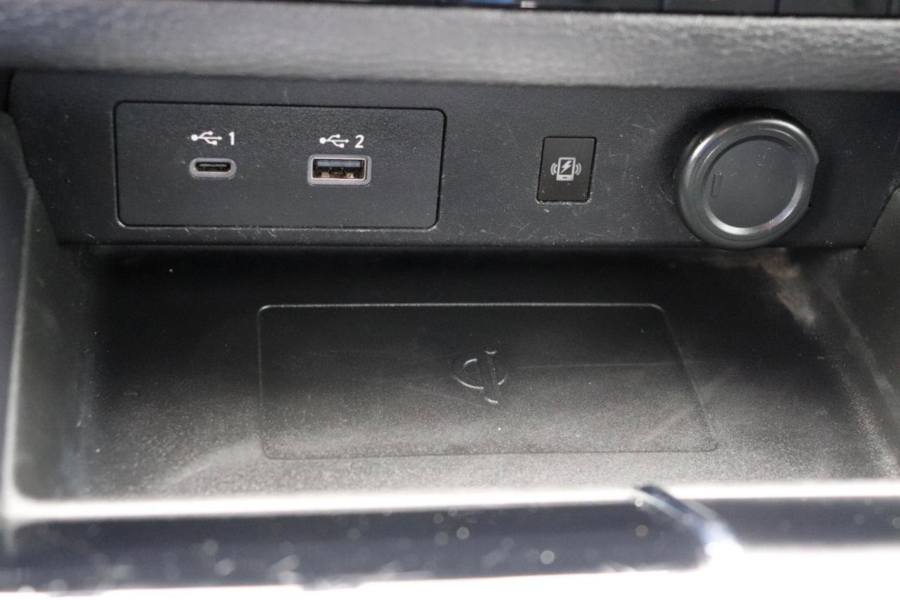 Used 2024 Mitsubishi Outlander AWD image 42