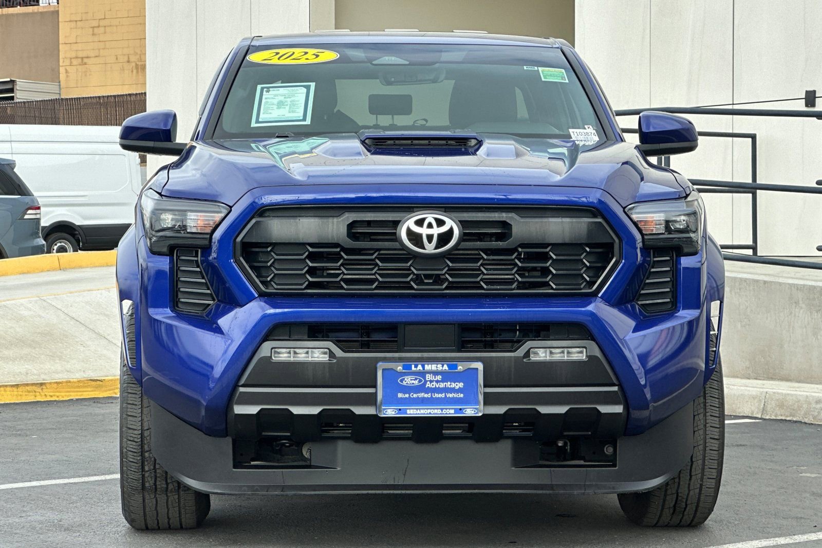 Used 2025 Toyota Tacoma TRD Sport image 8