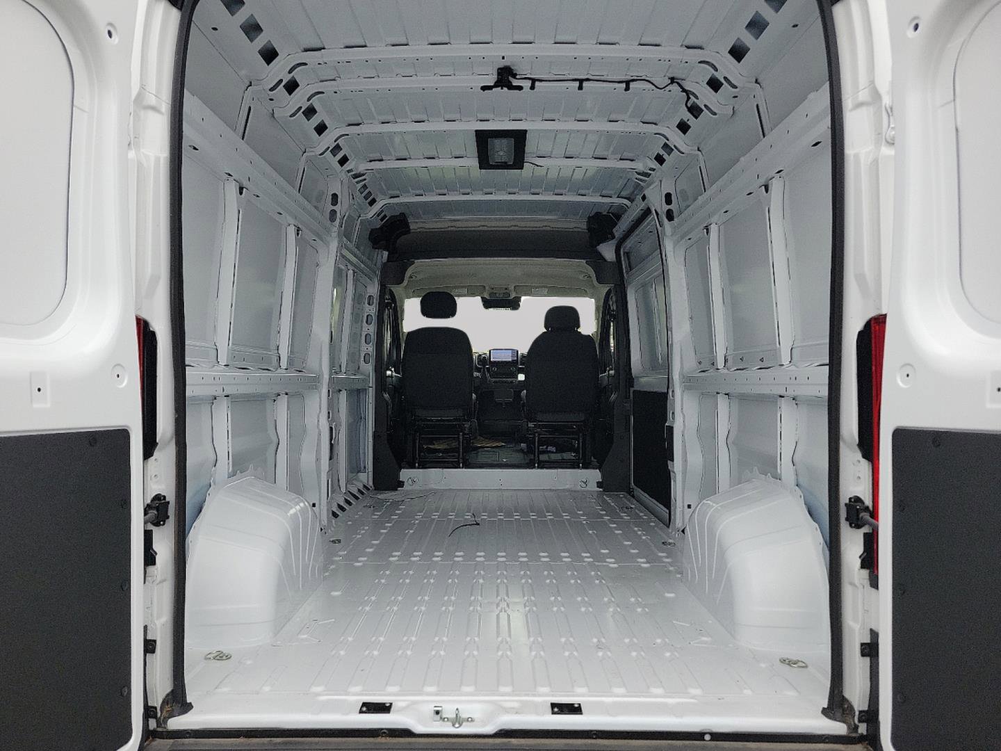 New 2024 RAM ProMaster 2500 w/ Quick Order Package 22H SLT+ image 6