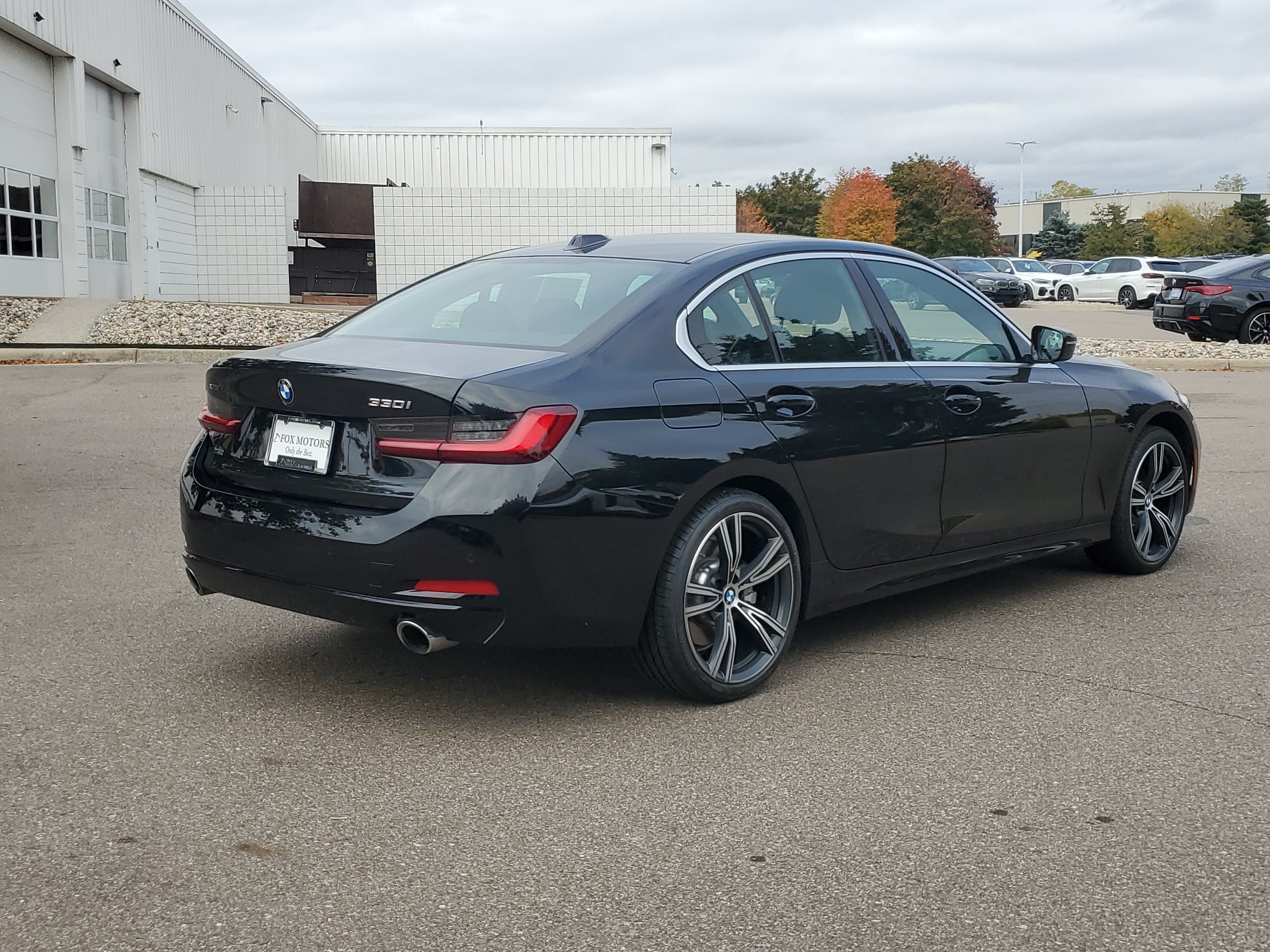 Certified 2024 BMW 330i xDrive Sedan w/ Premium Package AWD/4WD image 5