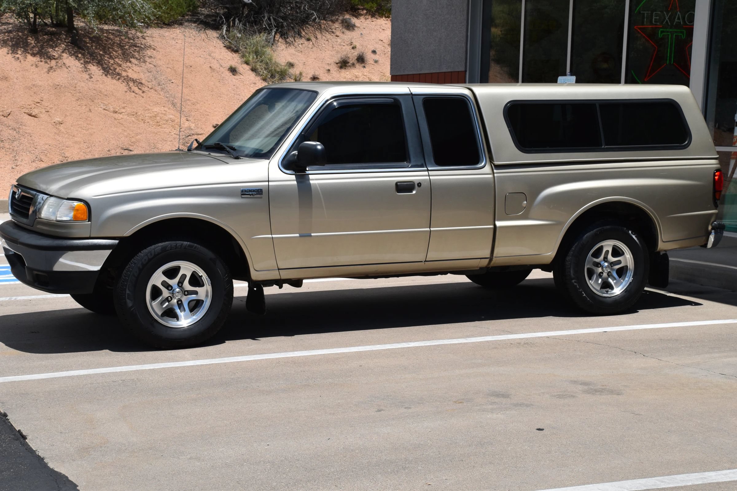 Used 2000 MAZDA B-Series Pickup 2WD Cab Plus B3000