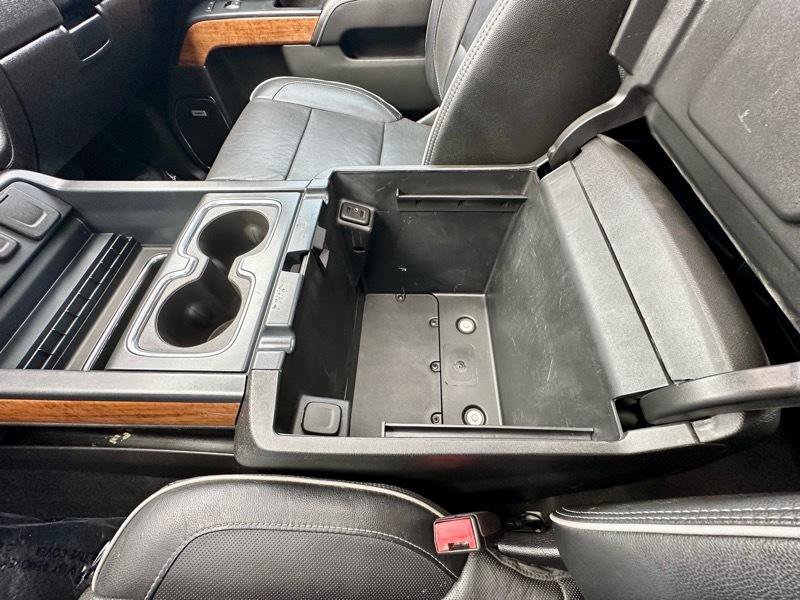 Used 2018 Chevrolet Silverado 1500 High Country RWD image 27