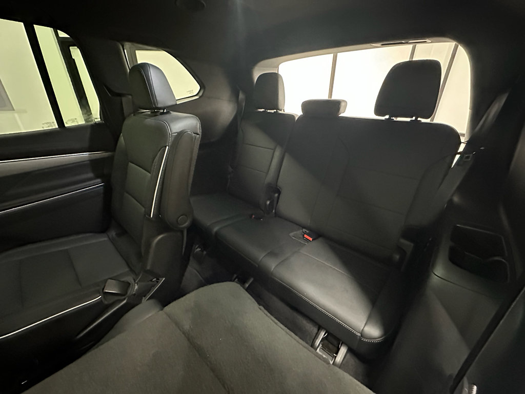 Certified 2025 Buick Enclave Preferred image 24