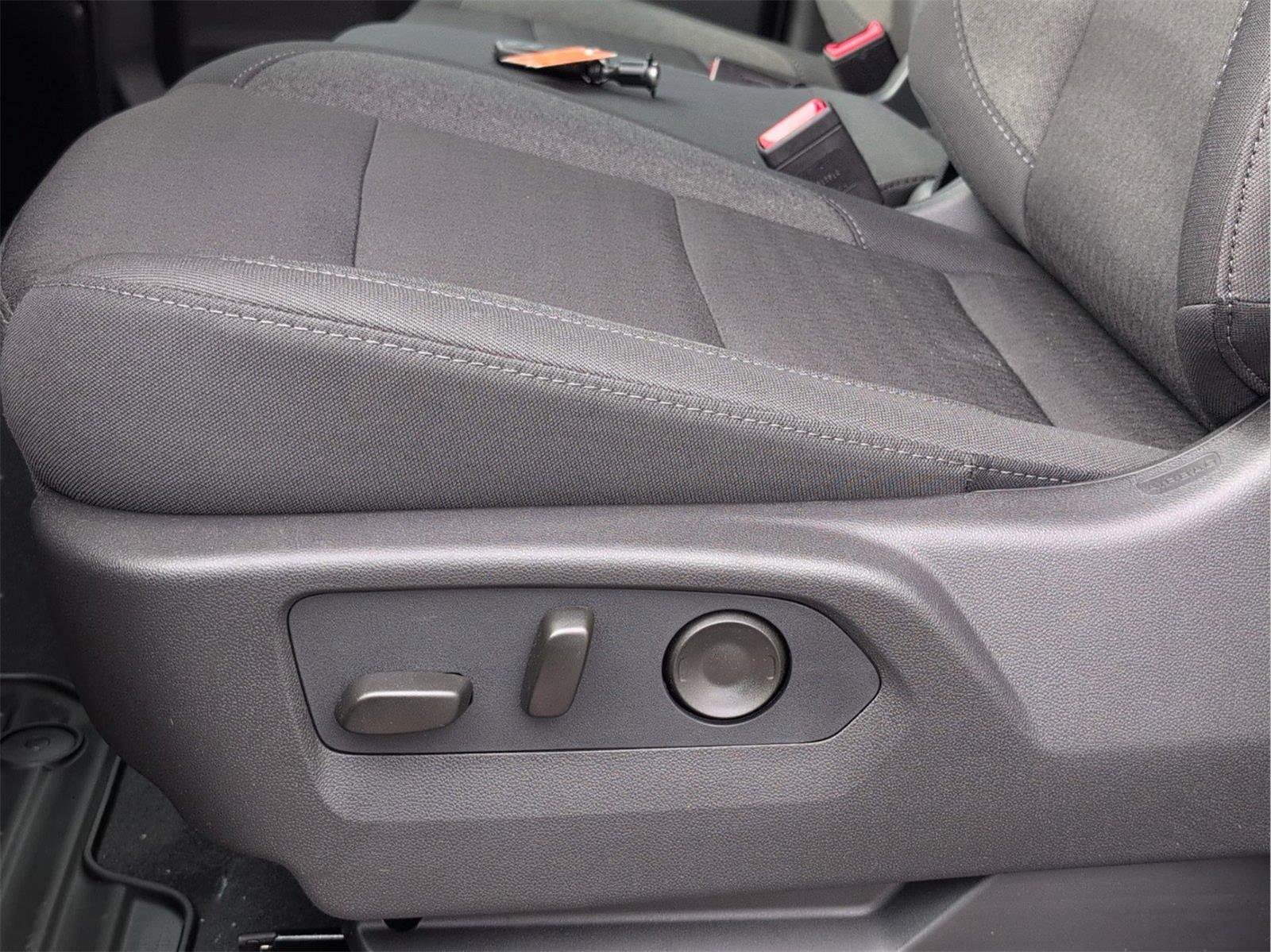 New 2026 Chevrolet Silverado 2500 Custom w/ Custom Value Package image 30