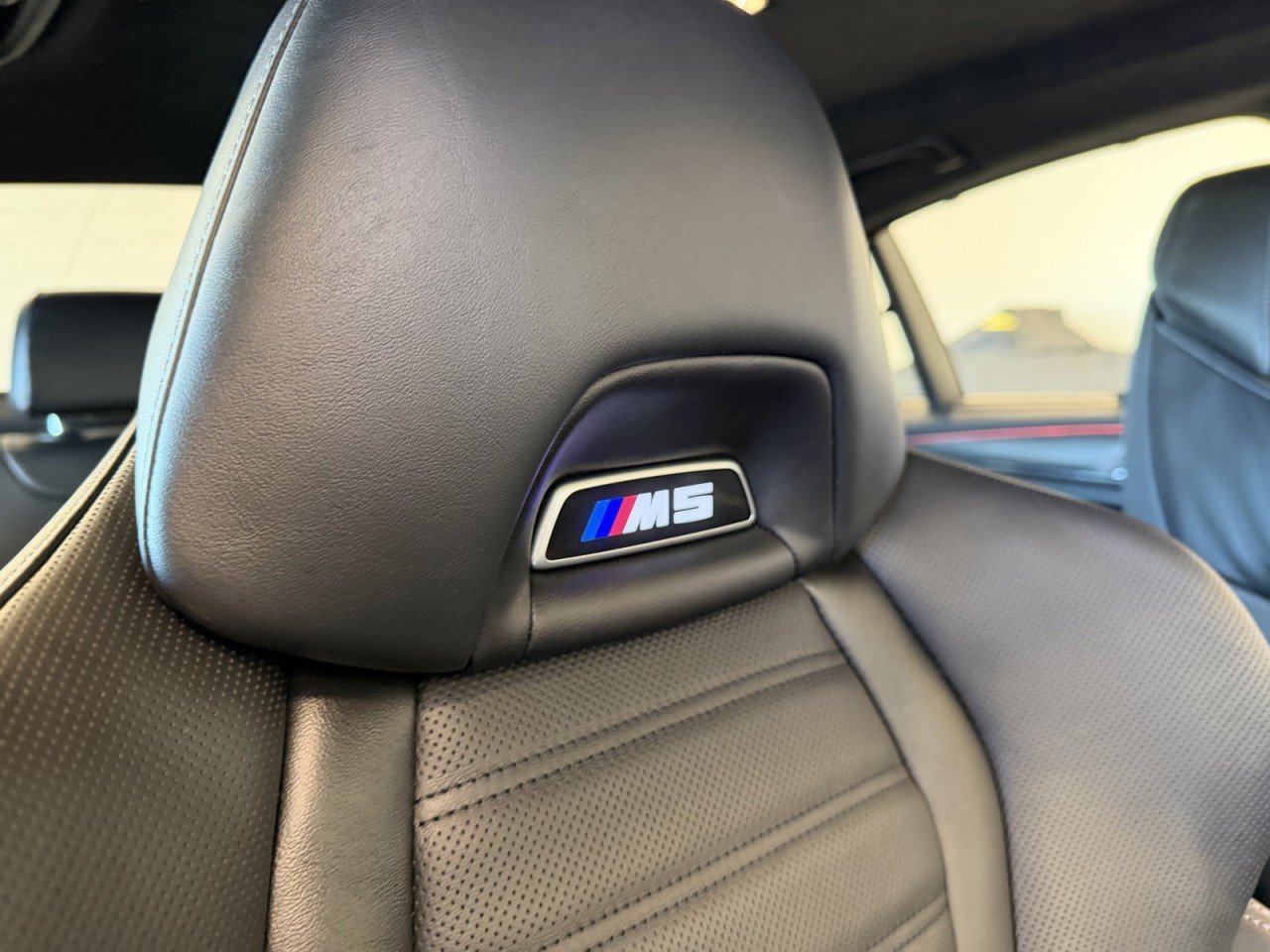 Used 2022 BMW M5 w/ Executive Package image 55