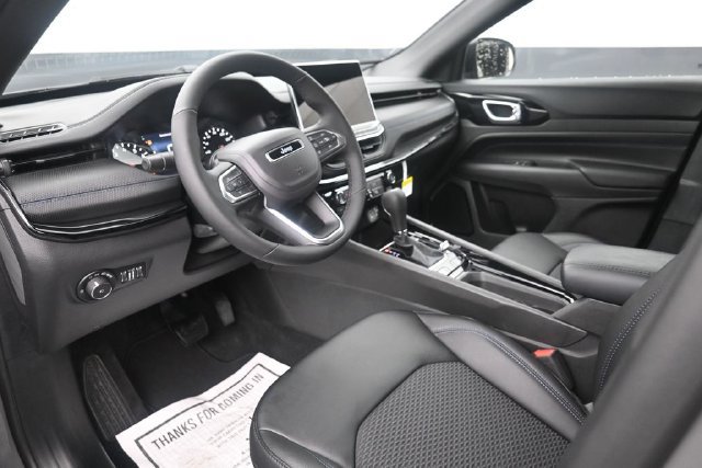 New 2027 Jeep Compass Latitude AWD/4WD image 14