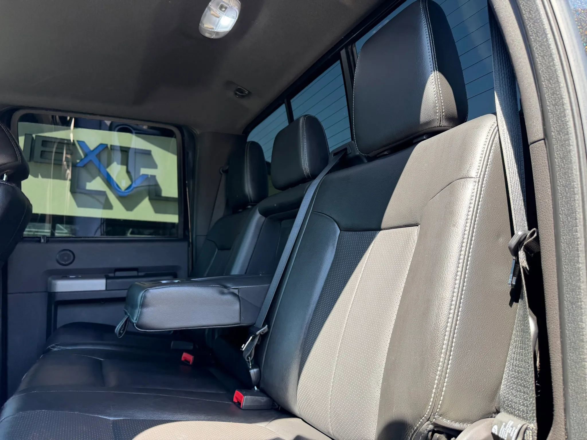 Used 2015 Ford F350 Lariat w/ Lariat Ultimate Package AWD/4WD image 40