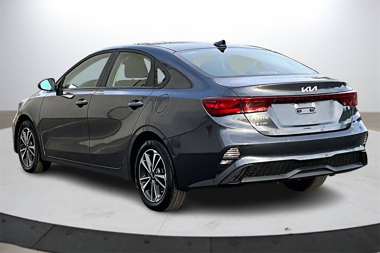 Used 2024 Kia Forte LXS image 7