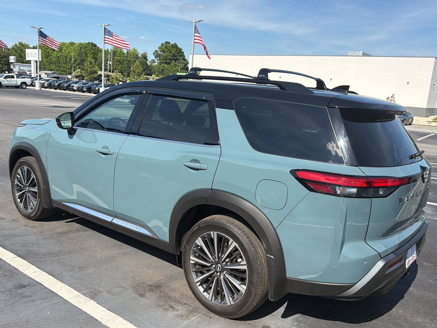 Certified 2026 Nissan Pathfinder Platinum w/ Cargo Package AWD/4WD image 6