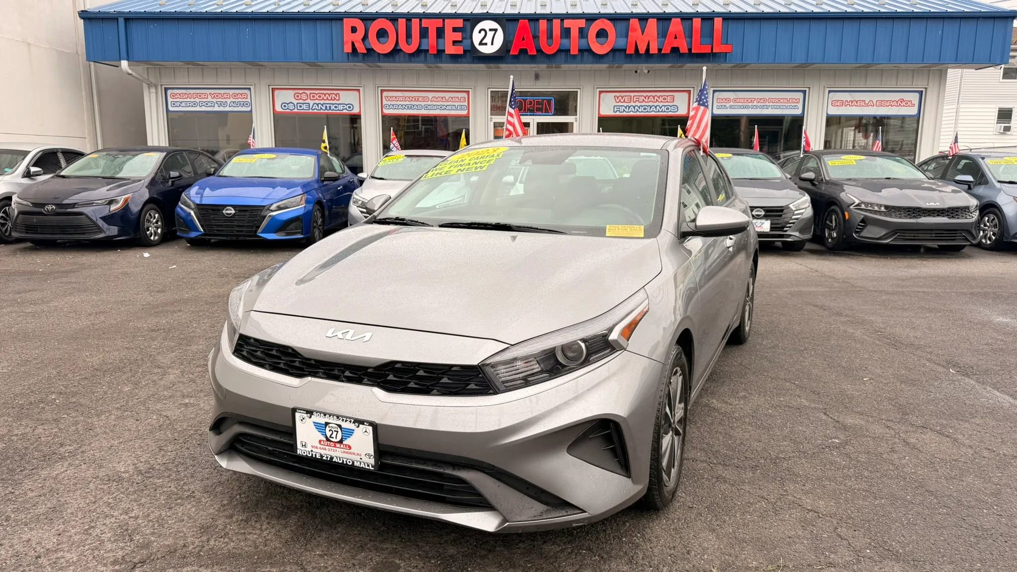 Used 2023 Kia Forte LXS FWD image 1