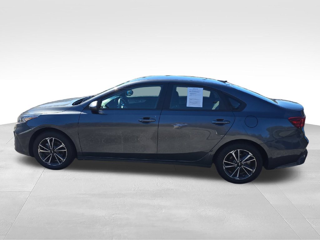 Used 2024 Kia Forte LXS FWD image 2