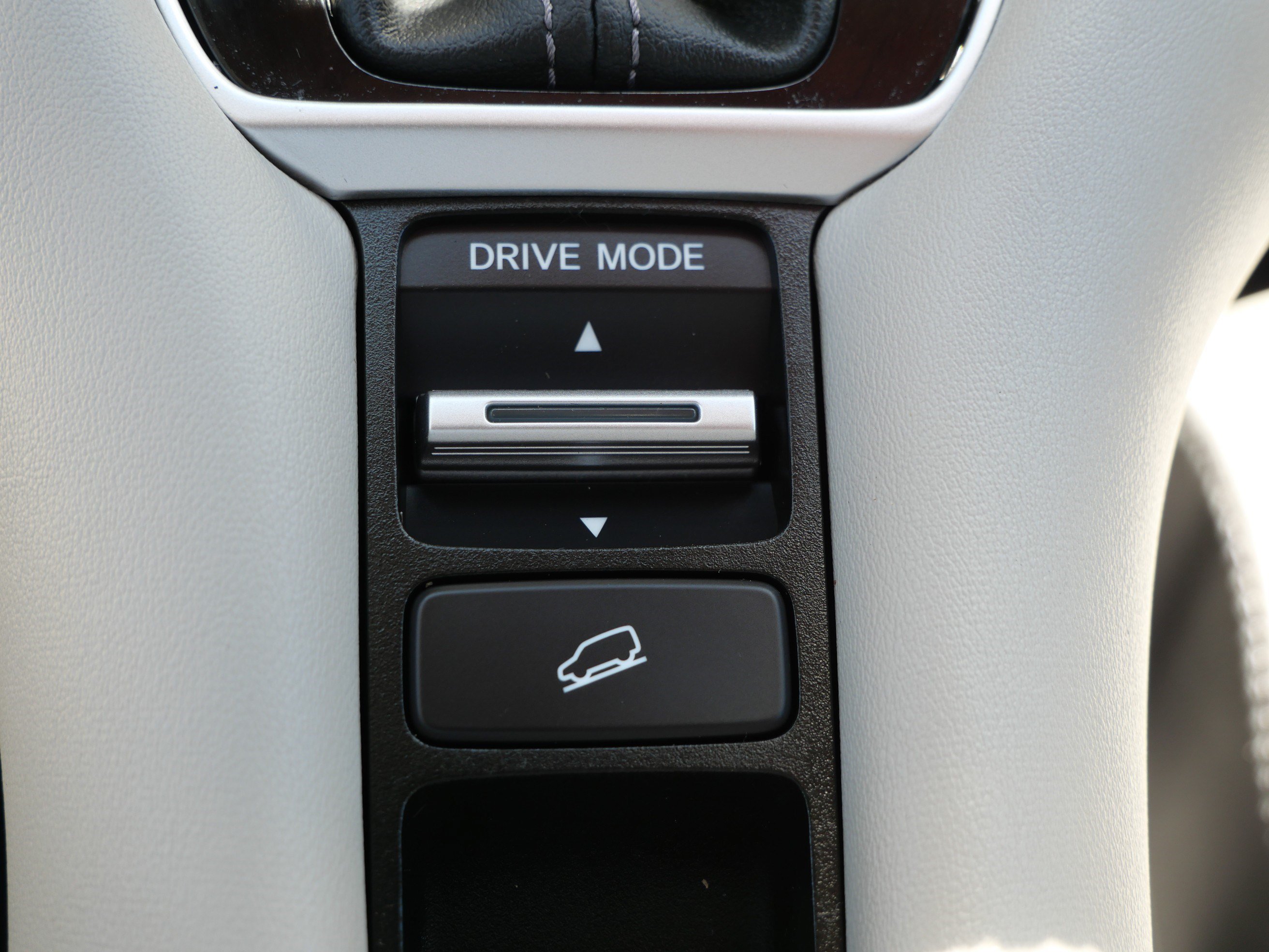 Used 2024 Honda HR-V EX-L image 29