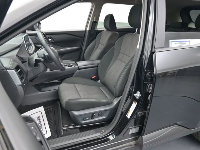 Used 2025 Nissan Rogue SV image 11