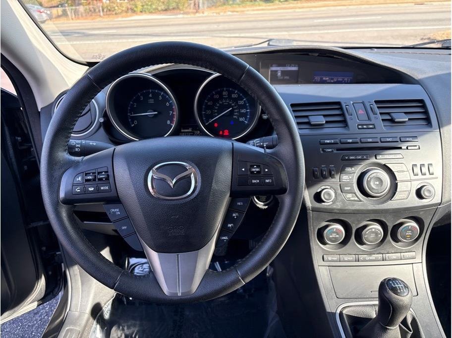 Used 2013 MAZDA MAZDA3 i Touring image 12