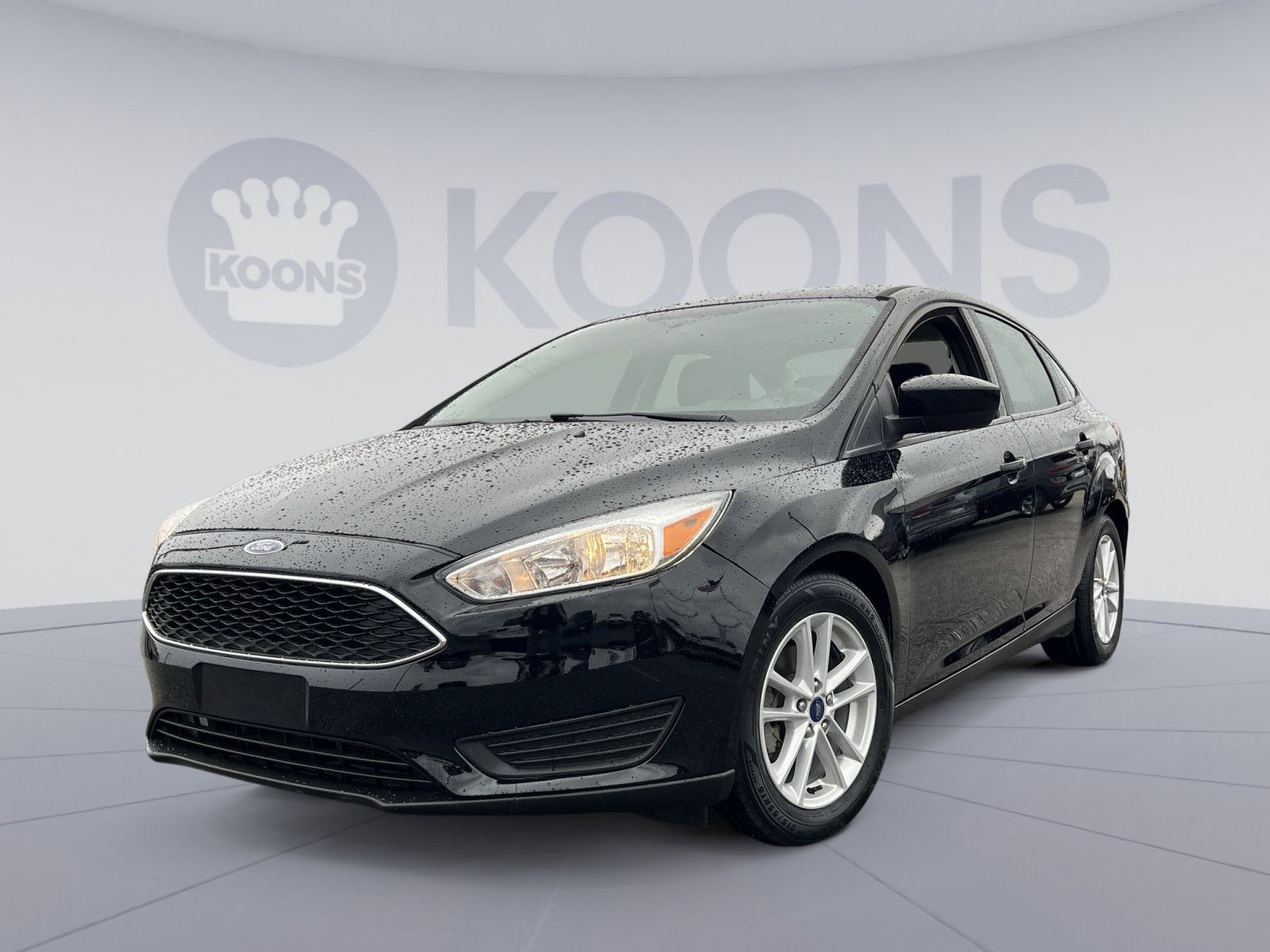 Certified 2018 Ford Focus SE image 1