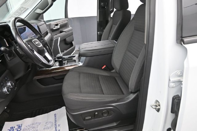 Used 2023 GMC Sierra 1500 Elevation AWD/4WD image 17