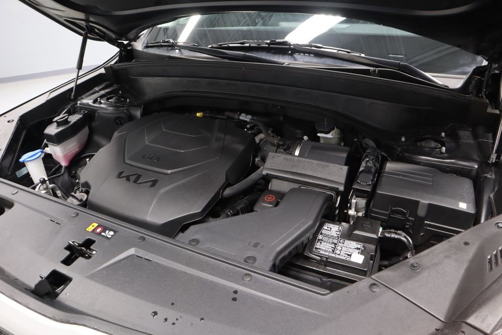 Used 2025 Kia Telluride S FWD image 35
