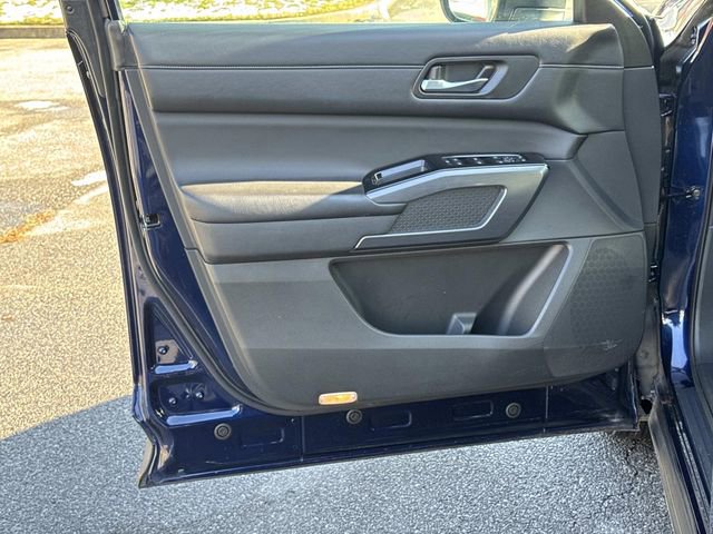 Used 2022 Nissan Pathfinder SL w/ Cargo Package image 14