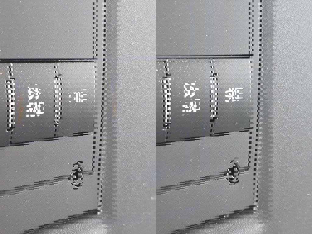 New 2025 Chevrolet Express 2500 w/ Driver Convenience Package image 4