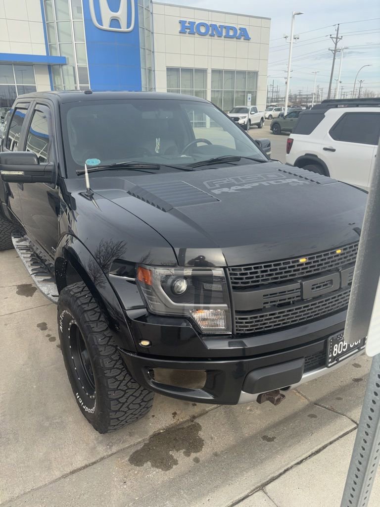 Used 2014 Ford F150 Raptor w/ Equipment Group 801A Luxury image 2