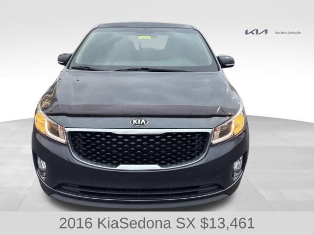 Used 2016 Kia Sedona SX image 3