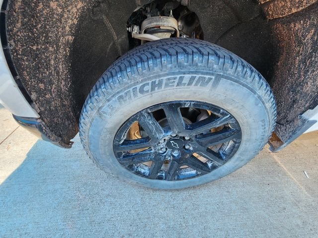Used 2022 Chevrolet Silverado 1500 LT Trail Boss w/ LT Trail Boss Premium Package AWD/4WD image 9