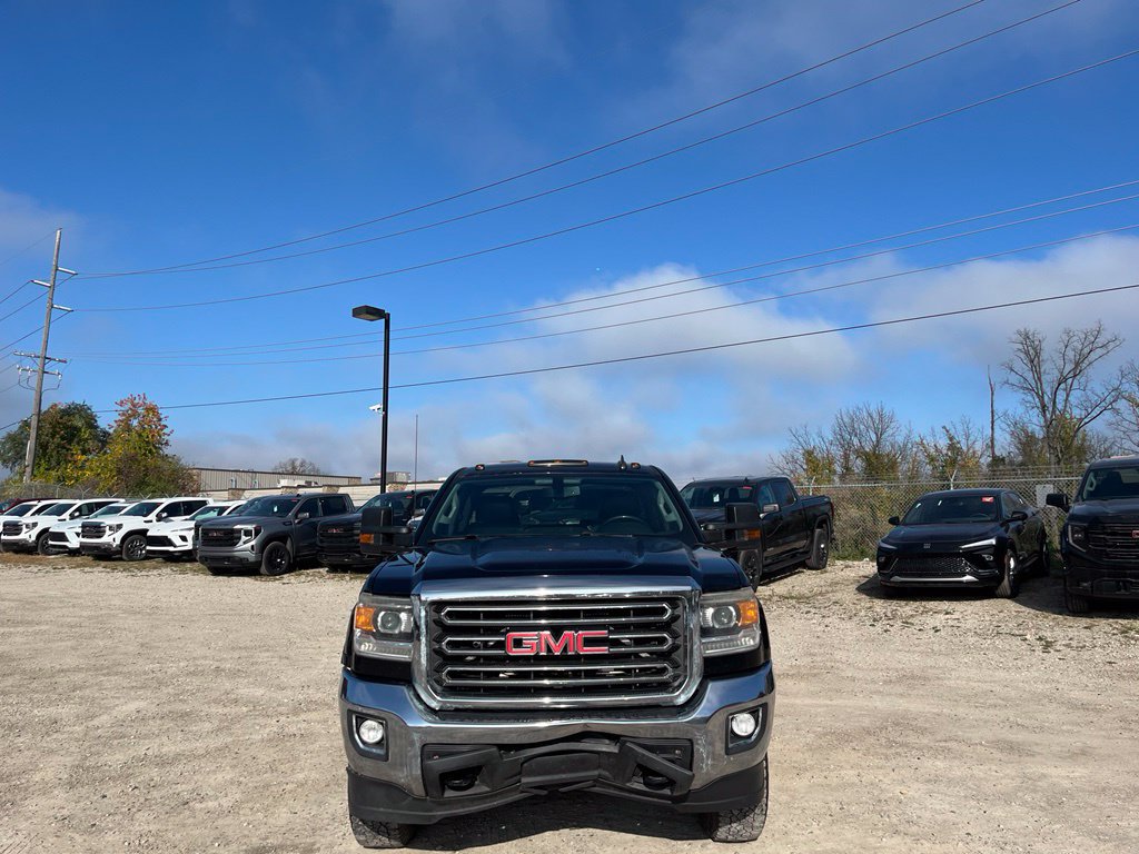 Used 2016 GMC Sierra 2500 SLE w/ SLE Preferred Package AWD/4WD image 3