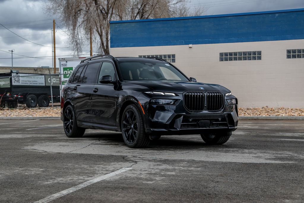 New 2026 BMW X7 xDrive40i w/ M Sport Package image 7