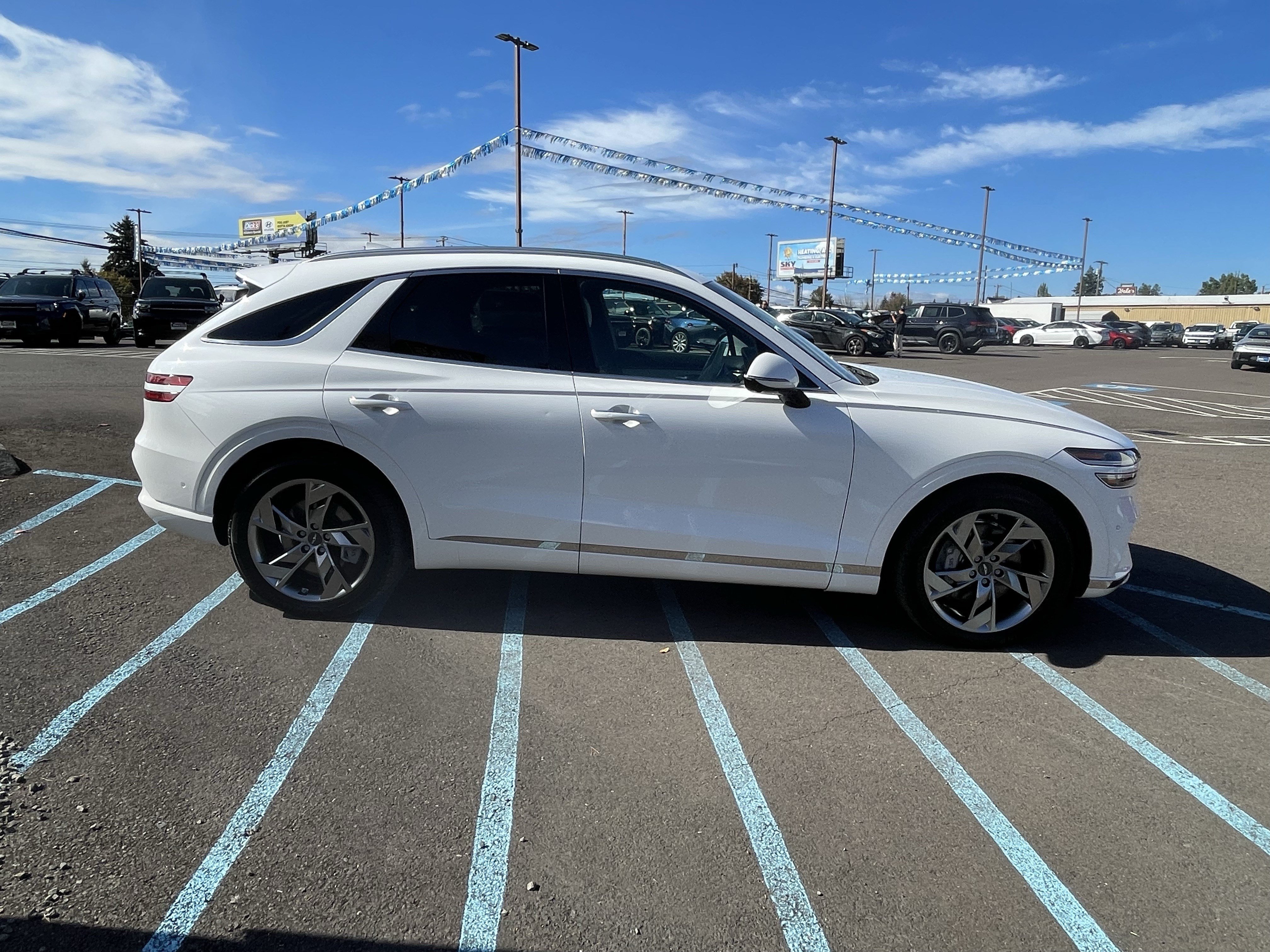 Used 2025 Genesis Electrified GV70 AWD/4WD image 6