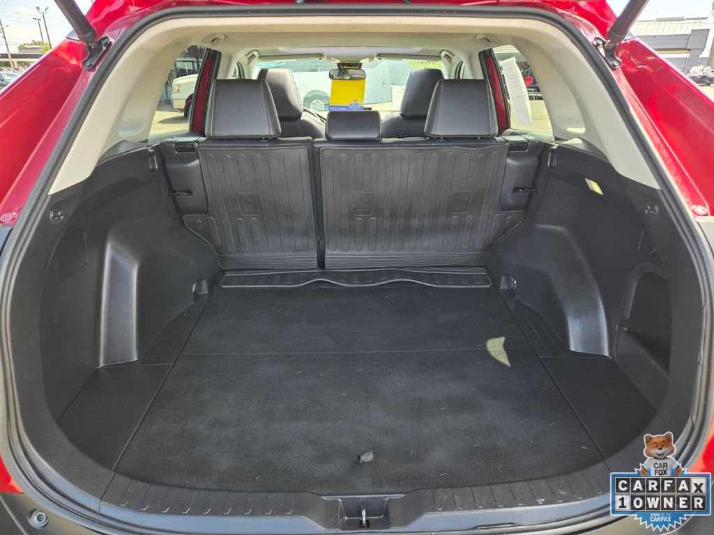Used 2022 Toyota RAV4 XLE Premium AWD/4WD image 19