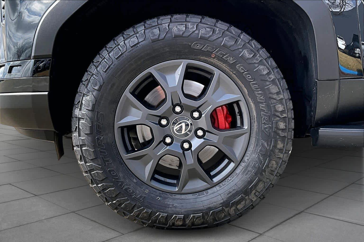 Used 2024 Lexus GX 550 image 9