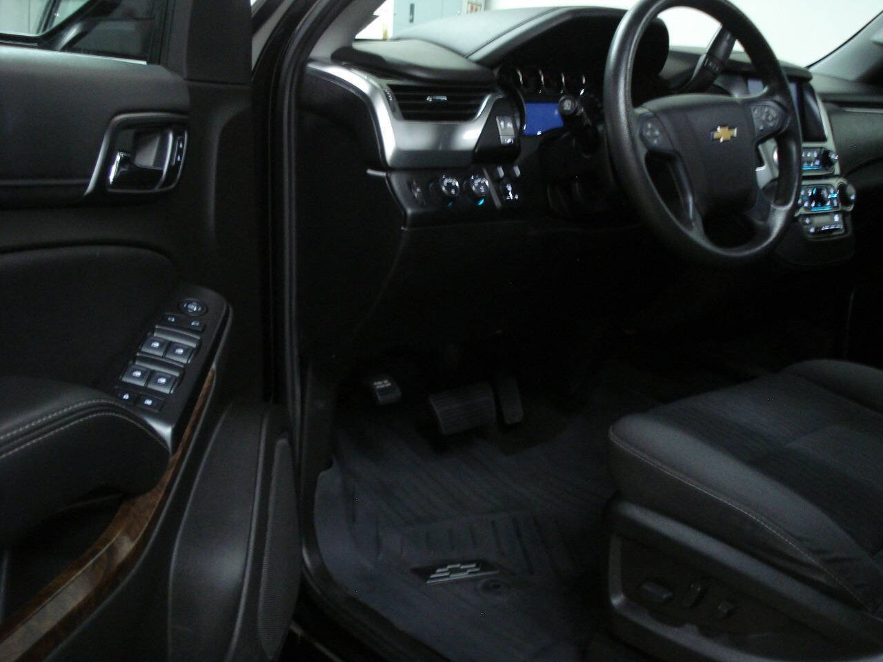 Used 2018 Chevrolet Tahoe LS w/ Max Trailering Package image 19