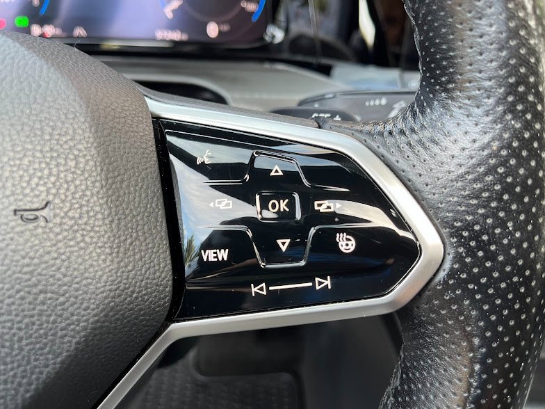 Used 2022 Volkswagen GTI SE w/ SE Leather Package image 16