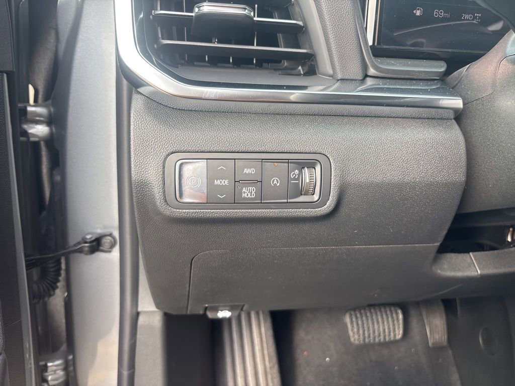 New 2026 GMC Terrain Denali w/ LPO, Floor Liner Package image 28