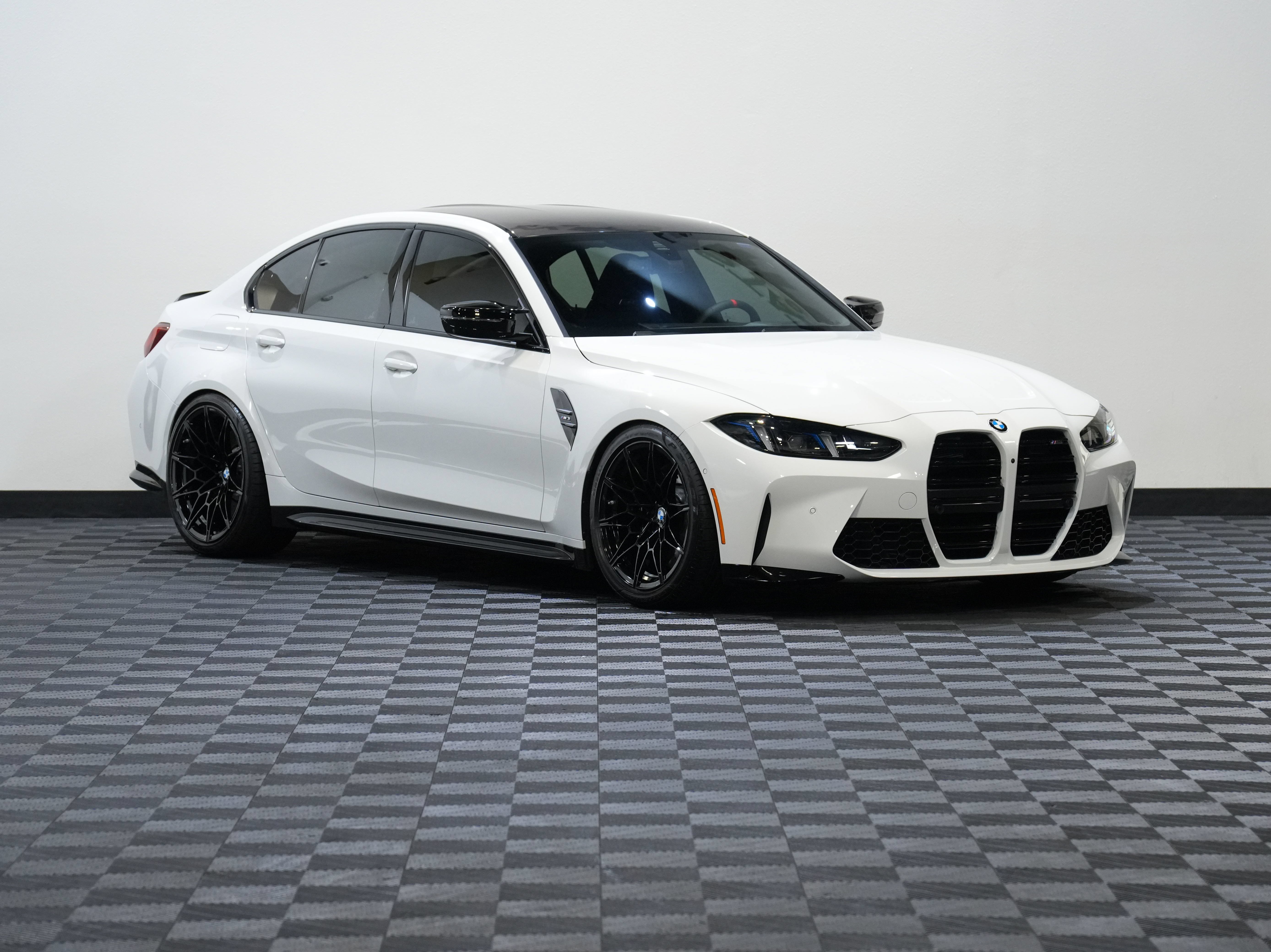 Used 2026 BMW M3 w/ Executive Package RWD image 5
