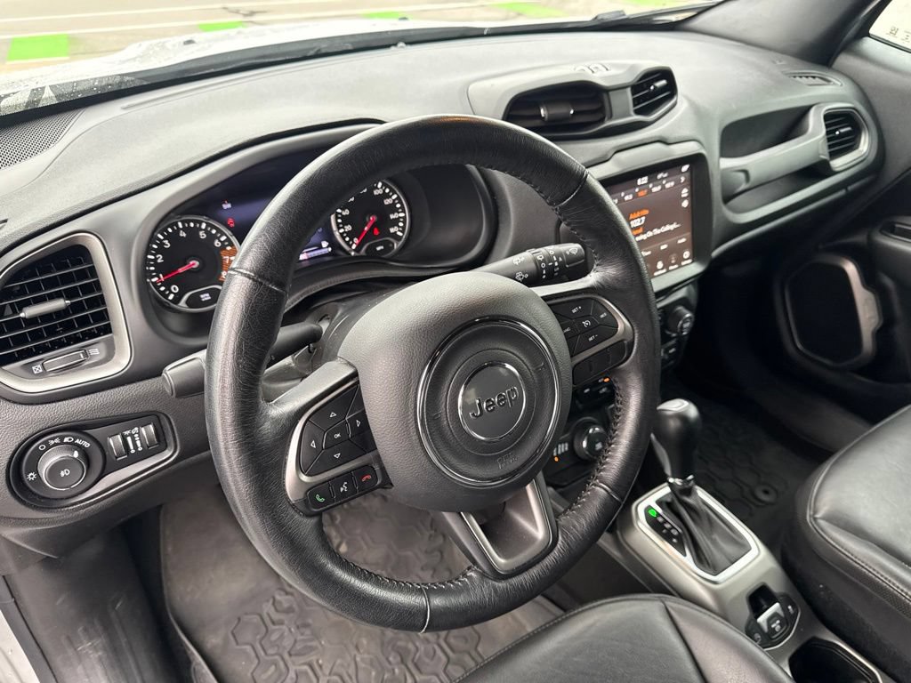 Used 2020 Jeep Renegade Altitude AWD/4WD image 11