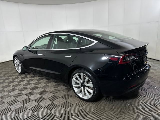 Used 2019 Tesla Model 3 Standard Range Plus image 5