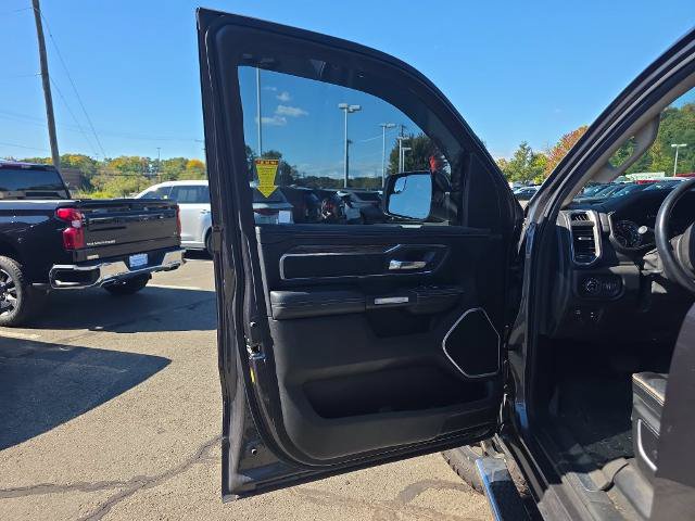 Used 2019 RAM 1500 Laramie AWD/4WD image 19