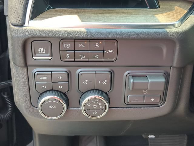 New 2026 Chevrolet Tahoe High Country w/ Sun And Tow Package AWD/4WD image 20