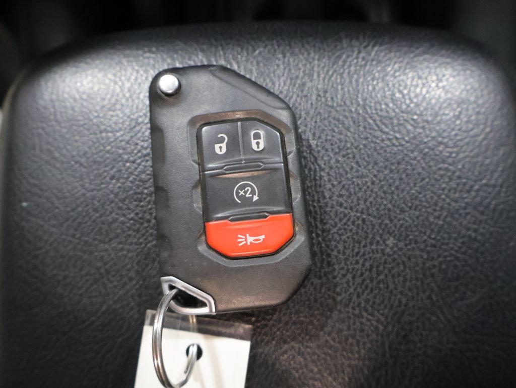 Used 2021 Jeep Gladiator Sport AWD/4WD image 24