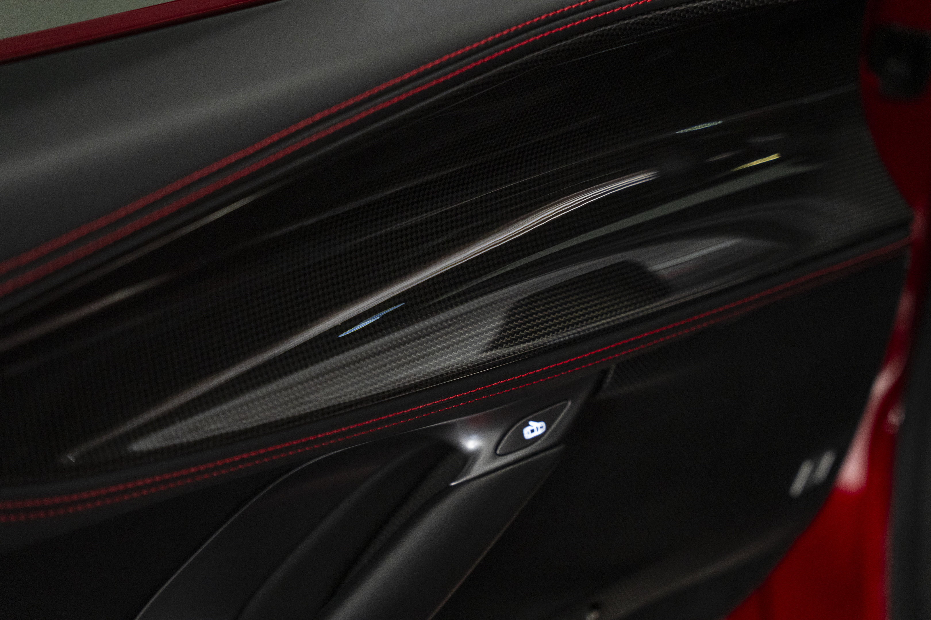 Certified 2021 Ferrari SF90 Stradale image 31