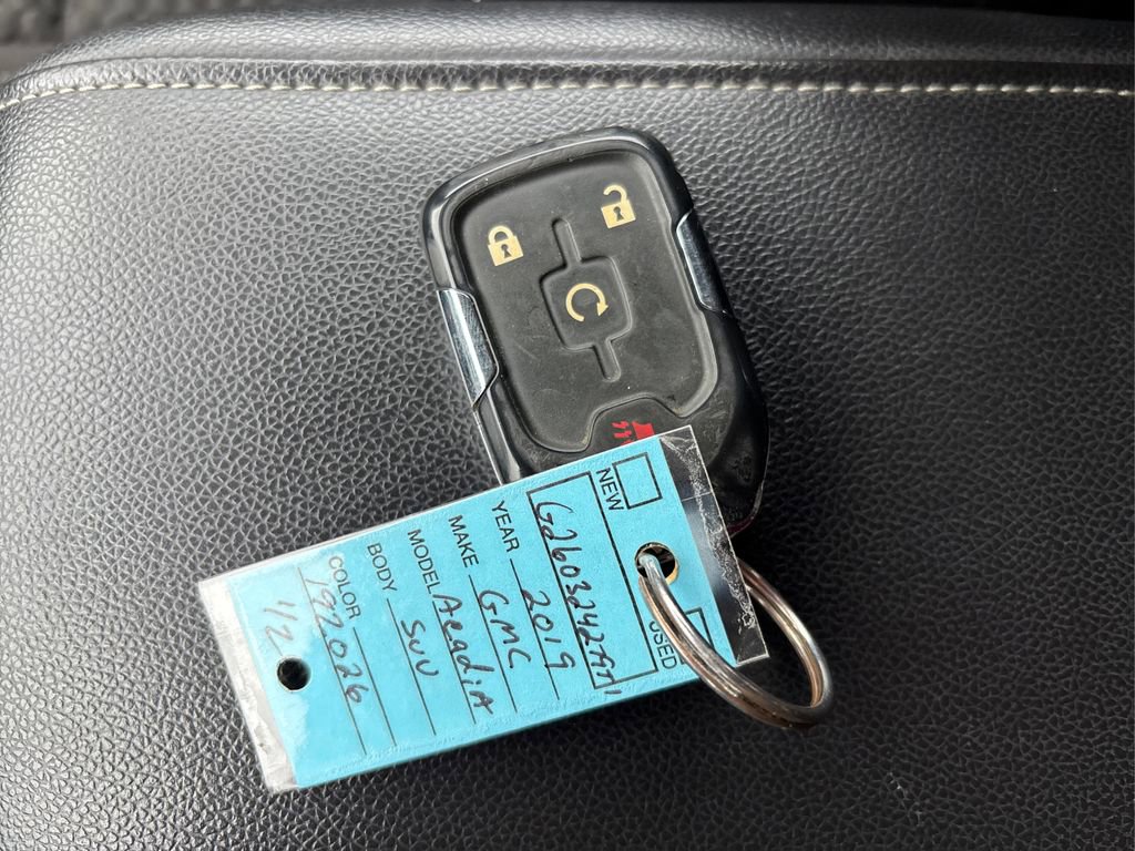 Used 2019 GMC Acadia SLE image 35